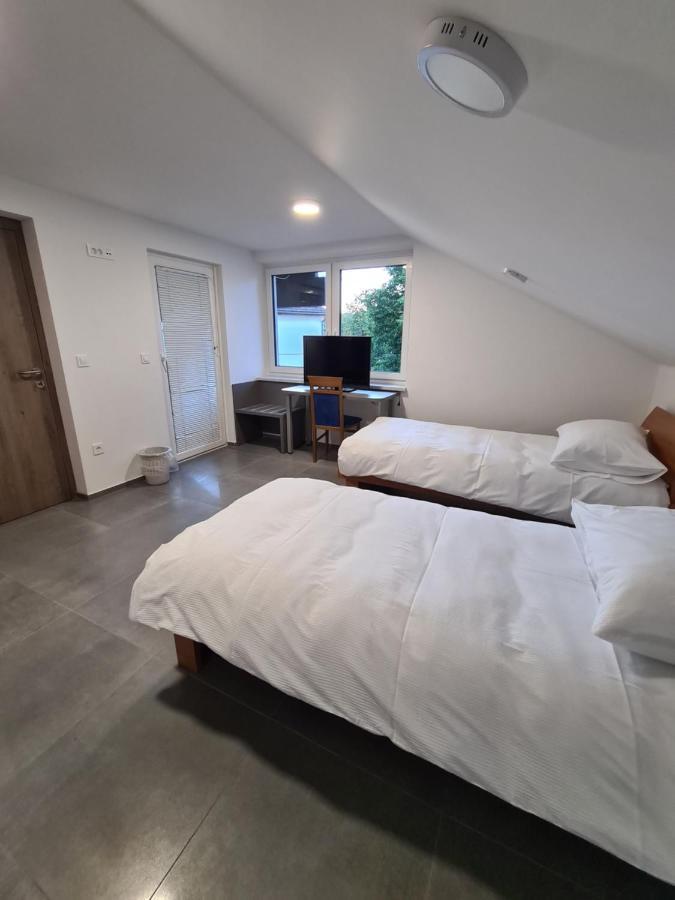 Hotel Gostisce Pri Rudiju Salovci Exteriér fotografie
