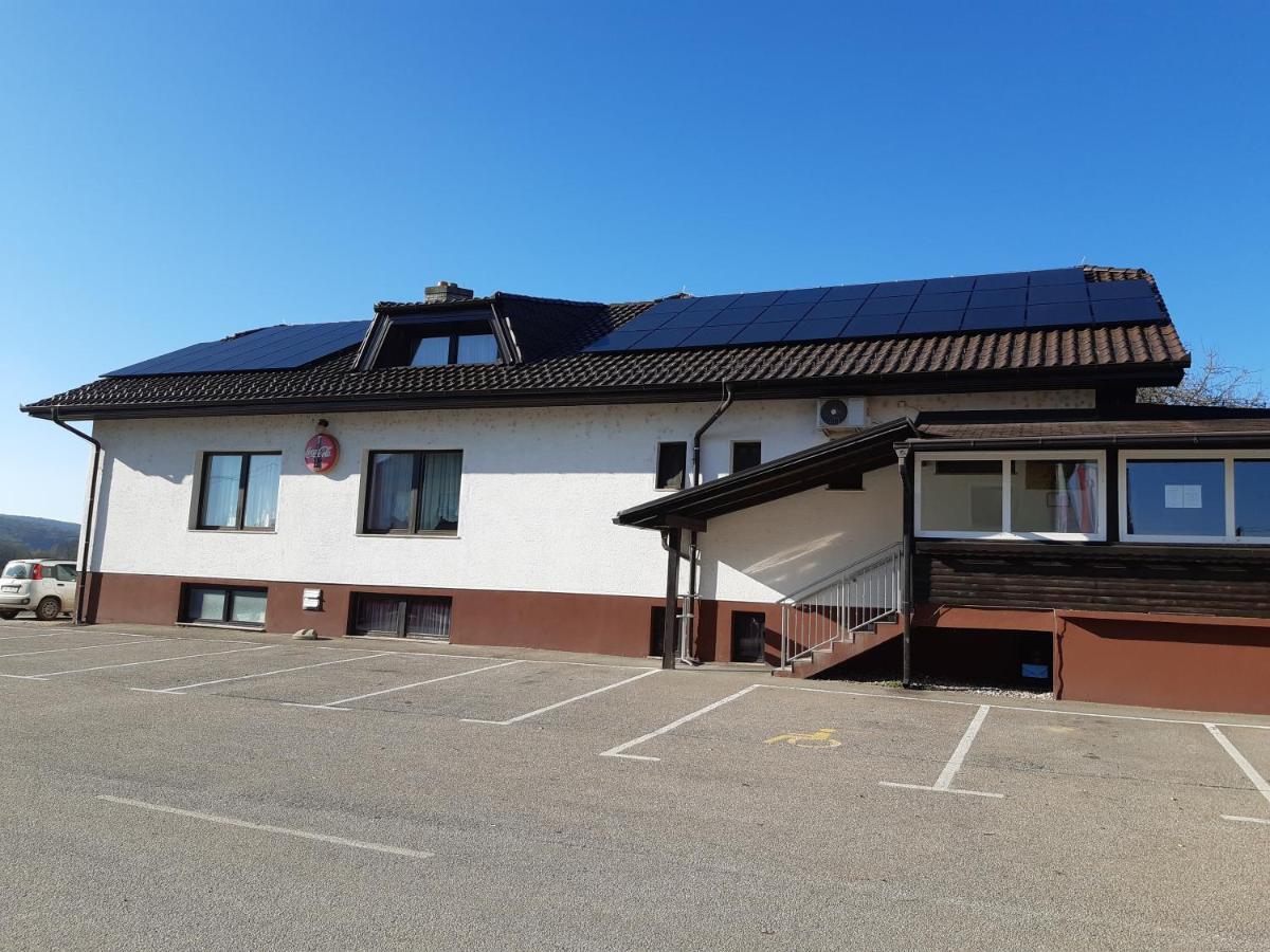 Hotel Gostisce Pri Rudiju Salovci Exteriér fotografie
